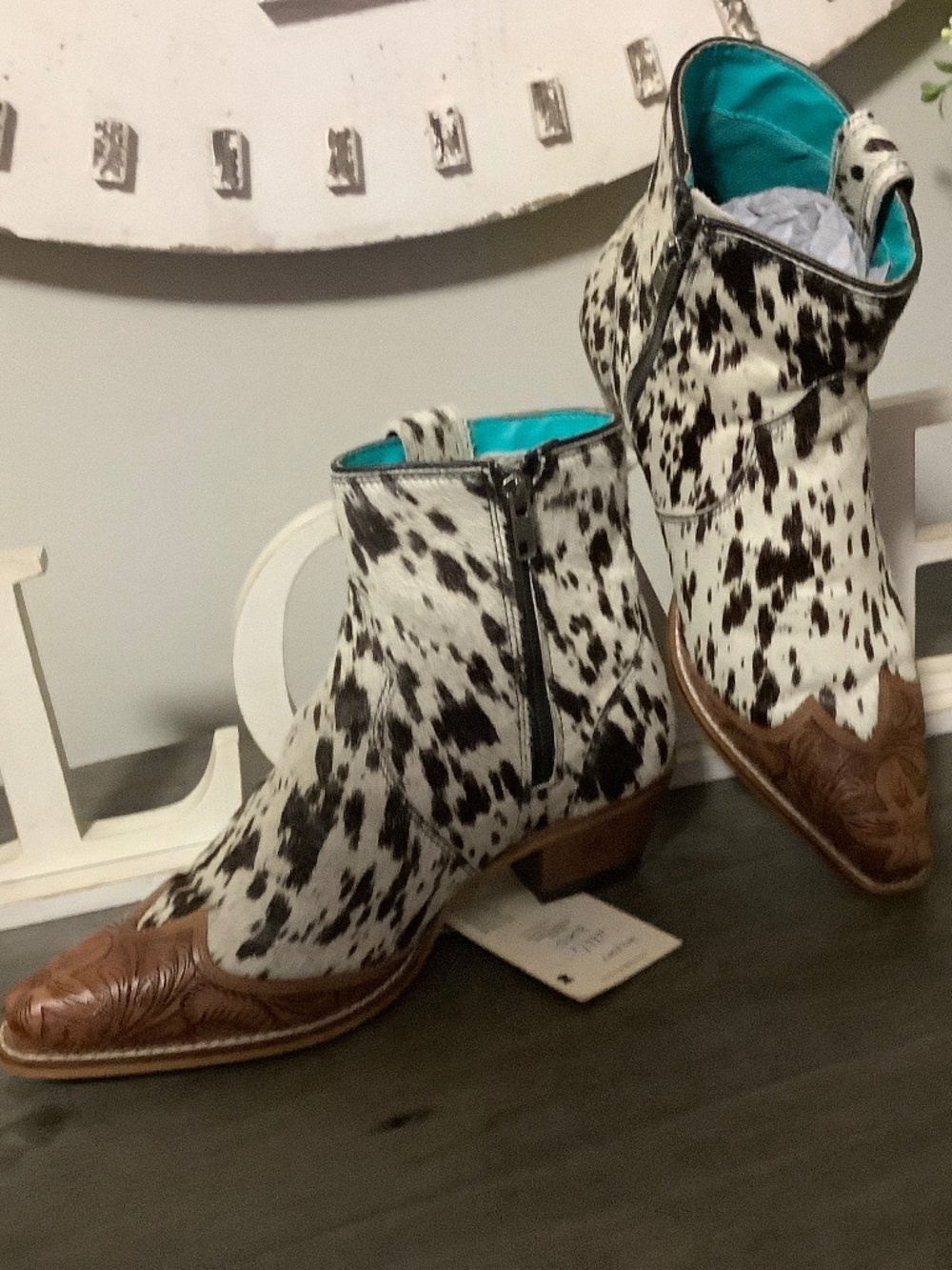 Western cowhide boot - Picture 8 of 9